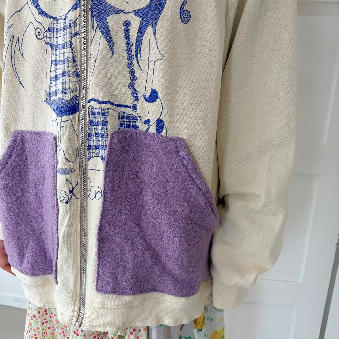 【Collabolation with Lee Haesun】Haesun Angels hoodie / Sand / グラフィックフーディー