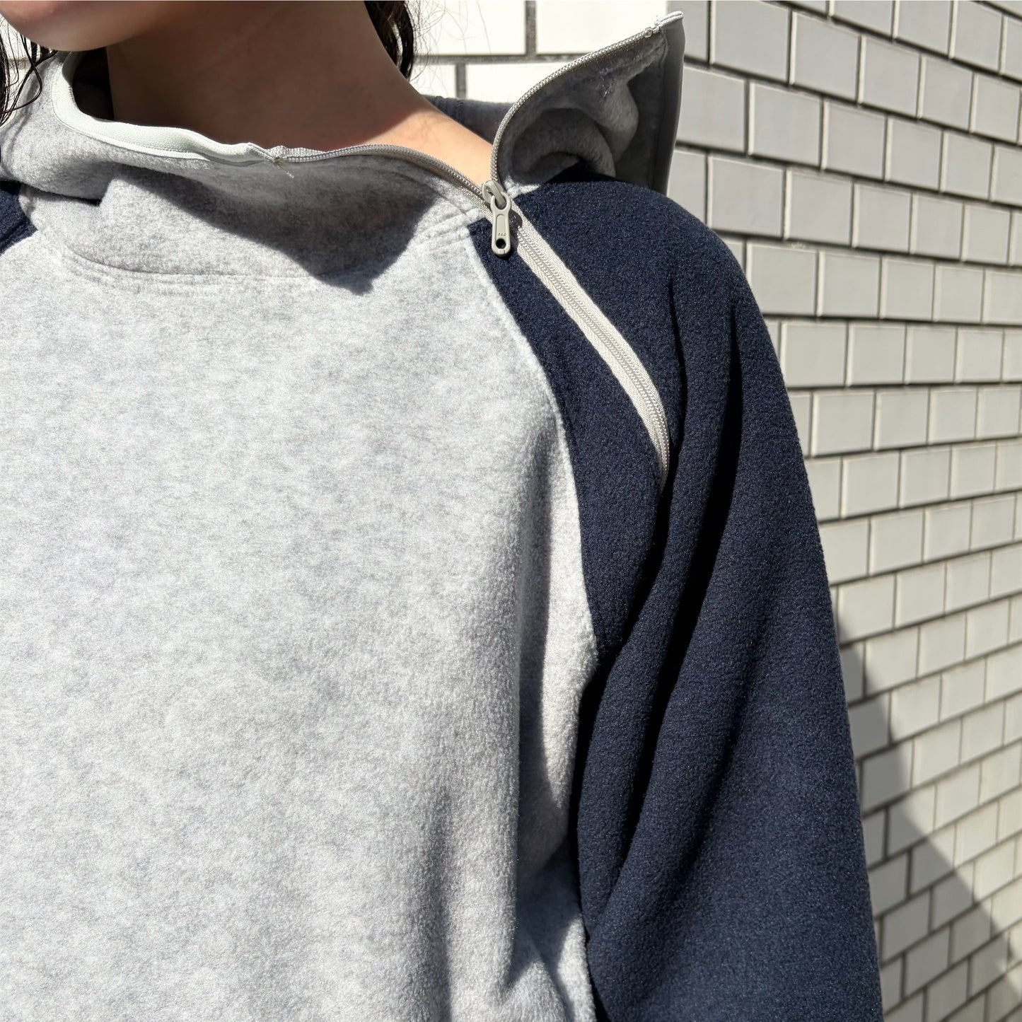 WORN HOME HOODIE / GRAYxNAVY / フリースパーカ