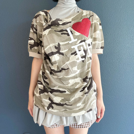 [fa.er.ie] cowl neck button t-shirt / camo / スターボタンカモTシャツ