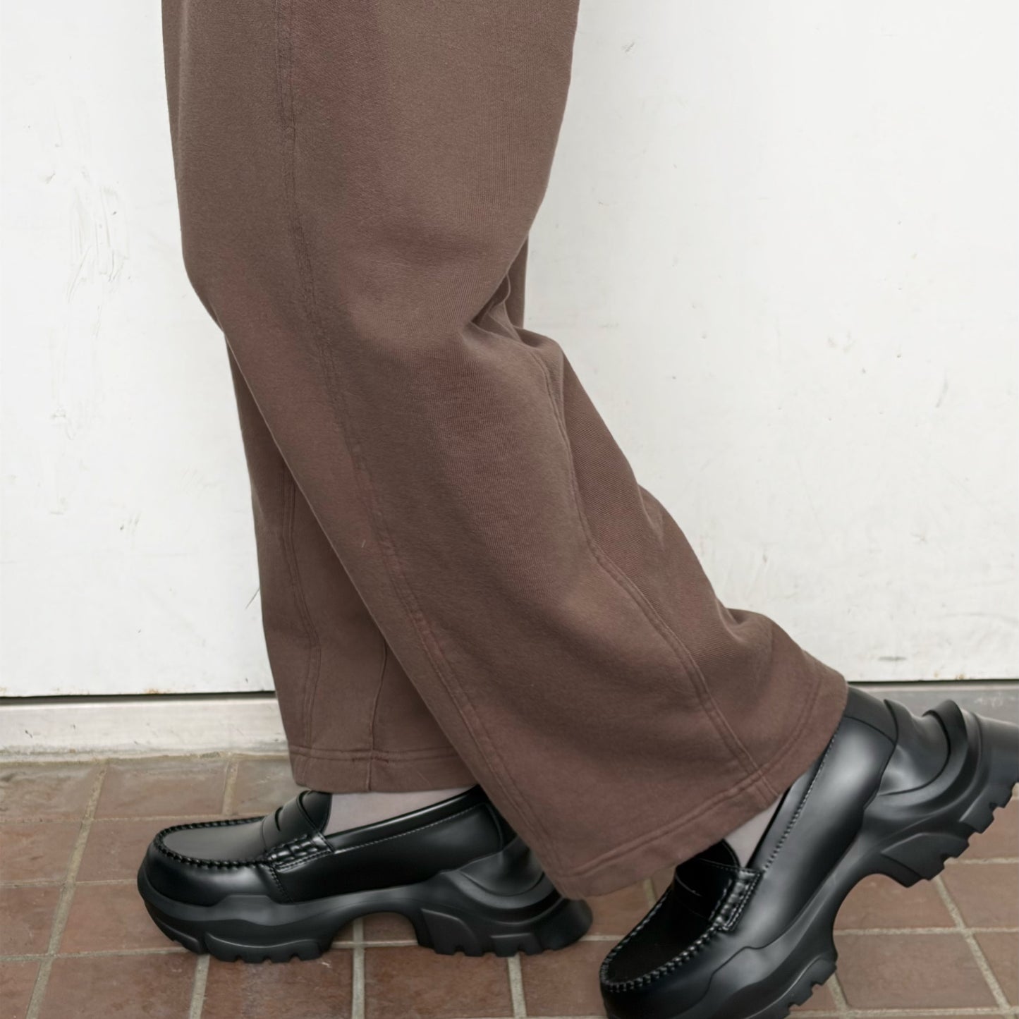 Bleach waves long pants / DUST BROWN / ブリーチスウェットパンツ