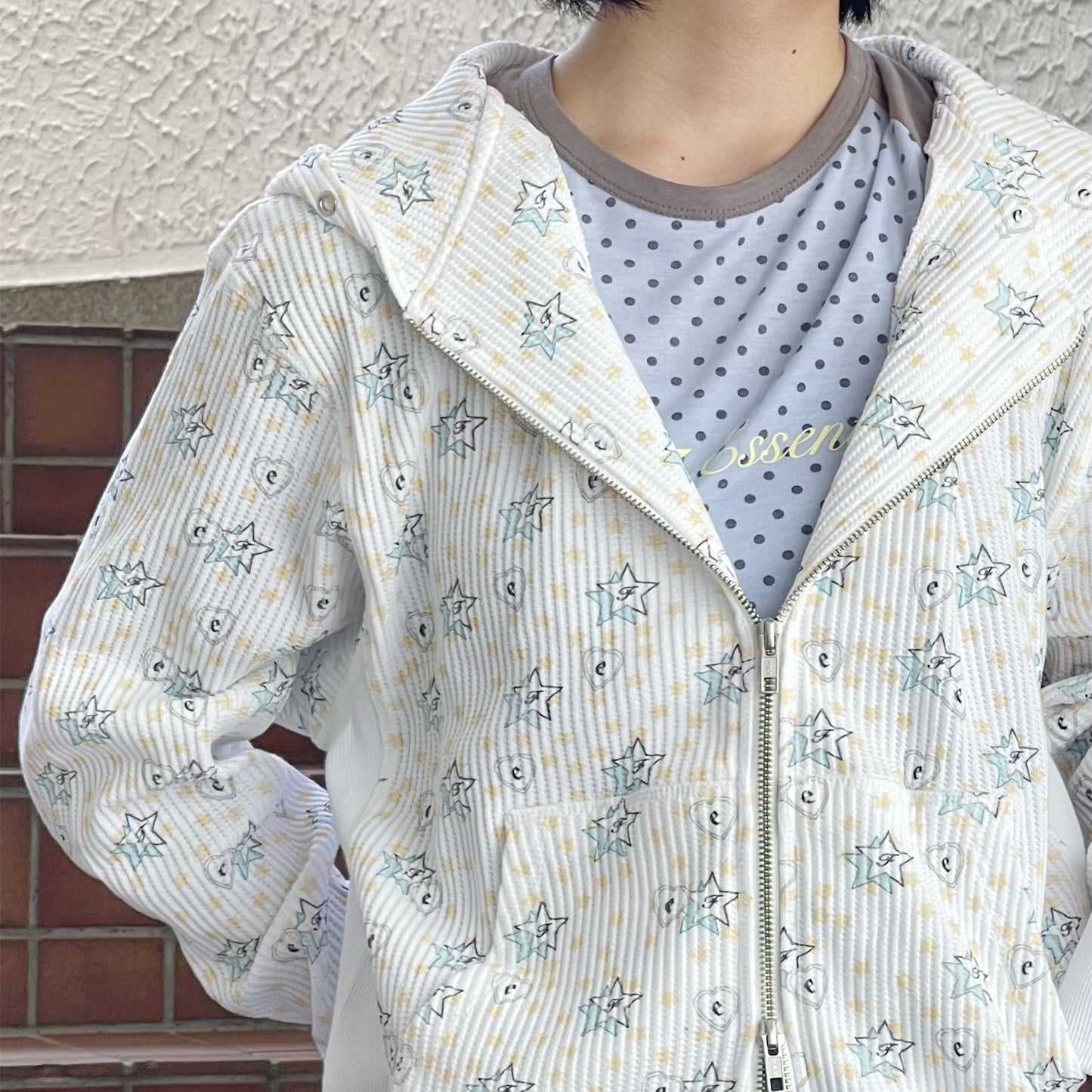 [F.E.E.S] popping heart&star zip-up / white / サーマルジップアップフーディー