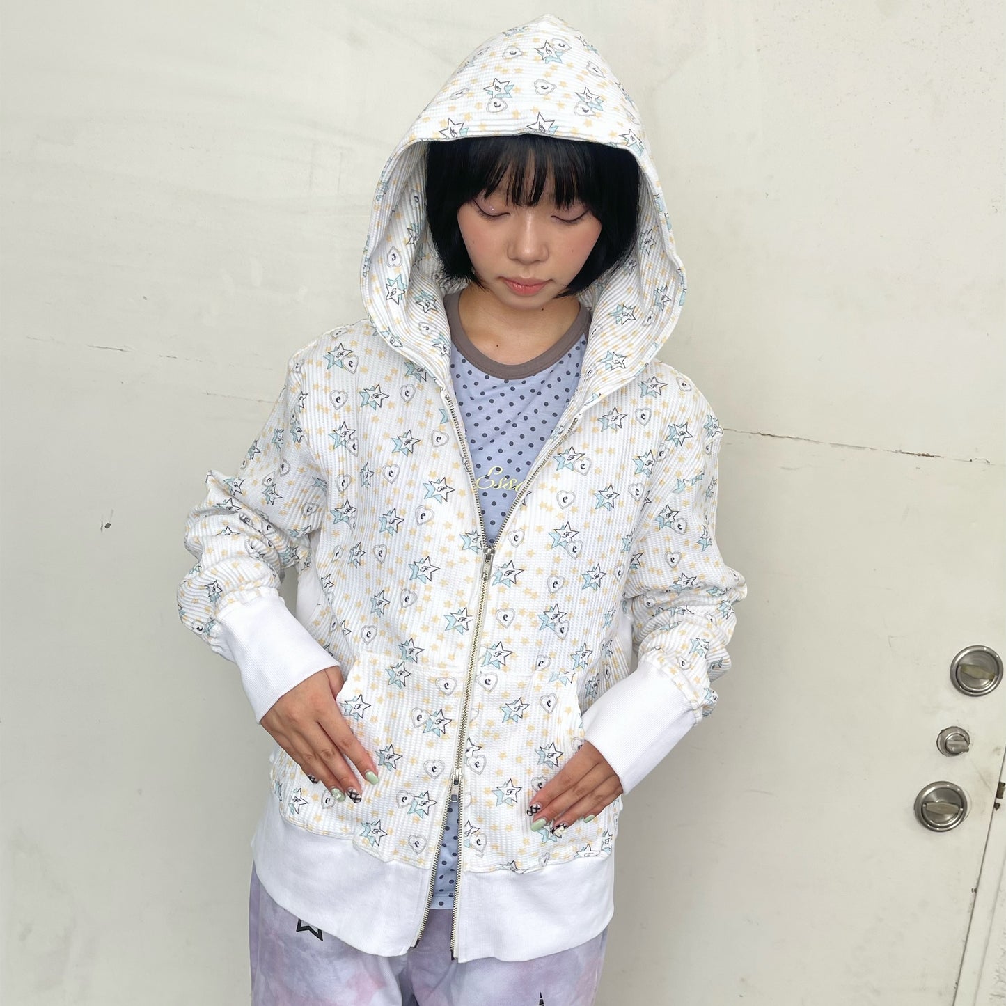 [F.E.E.S] popping heart&star zip-up / white / サーマルジップアップフーディー