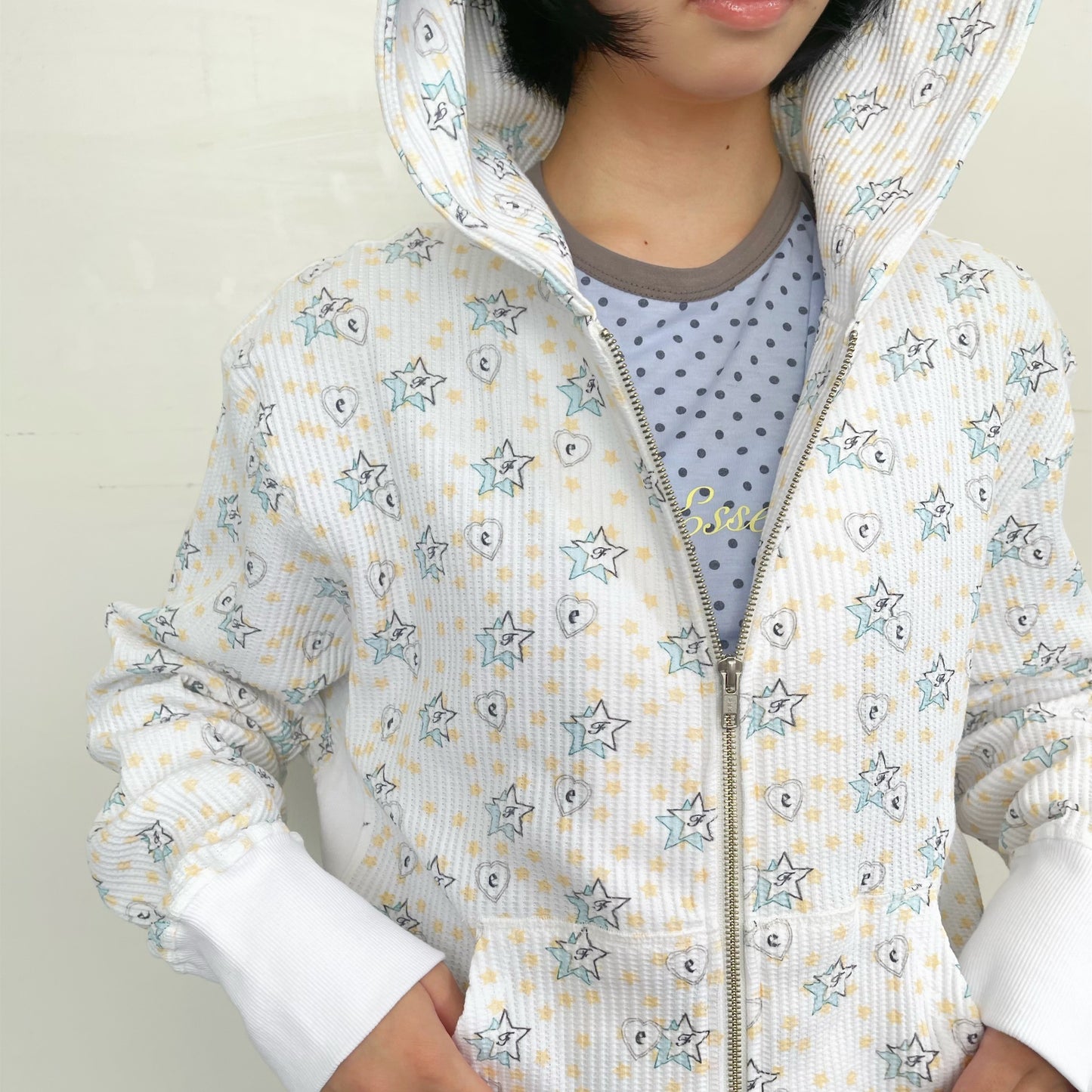 [F.E.E.S] popping heart&star zip-up / white / サーマルジップアップフーディー