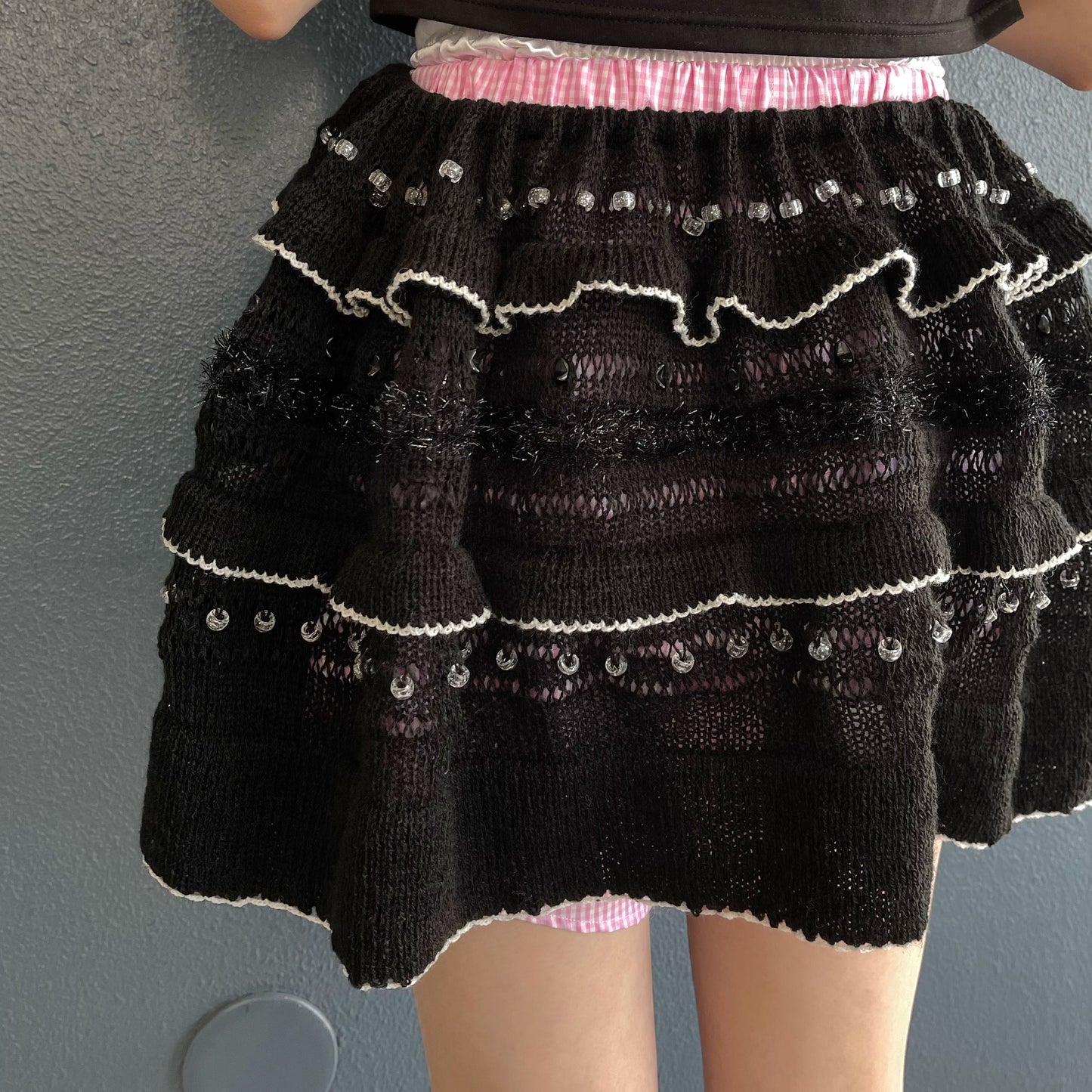 Knitted frill short skirt / Black / ニットフリルショートスカート