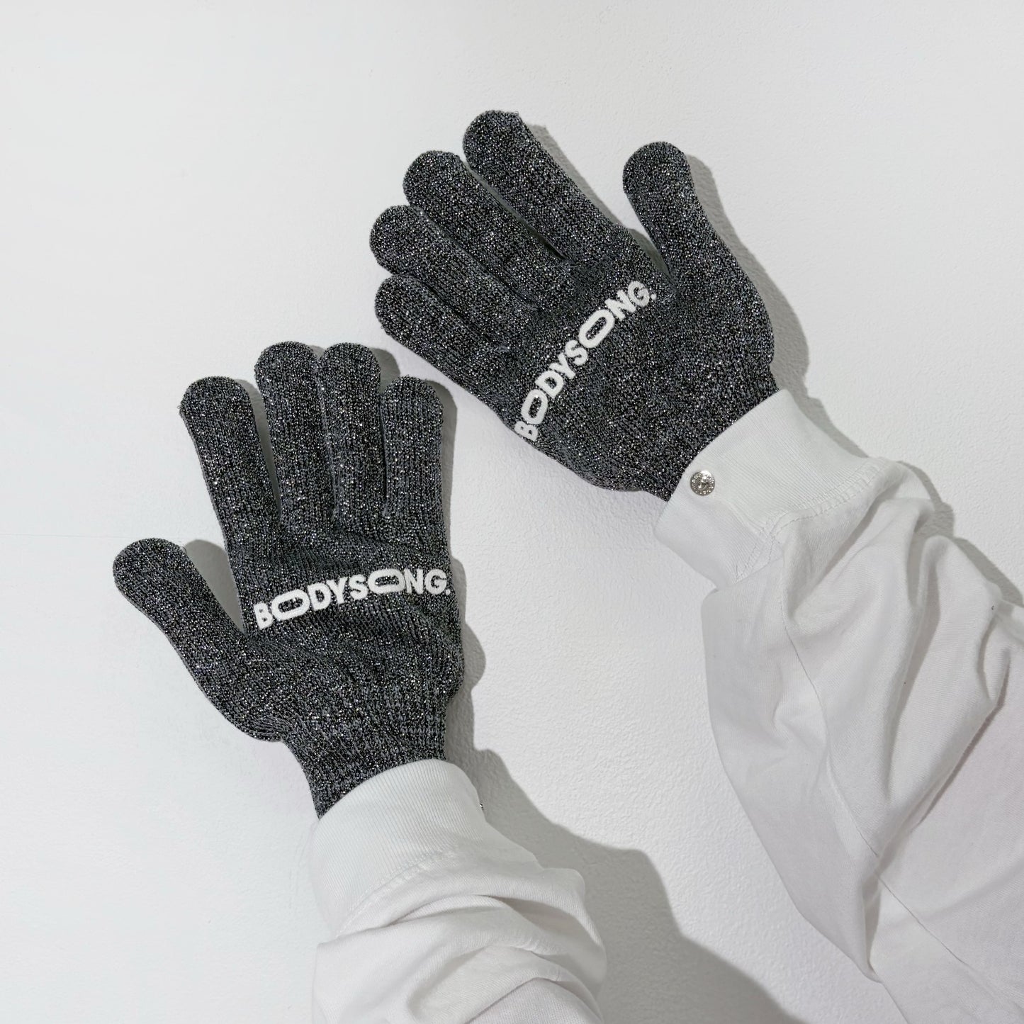 GLOVE-TROTTING RECONSTRUCTED DRESS / WHITE / Tシャツ構築レイヤードドレス