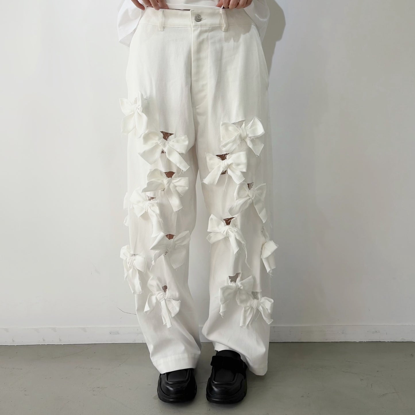 Ribbon denim pants / White / リボンパンツ