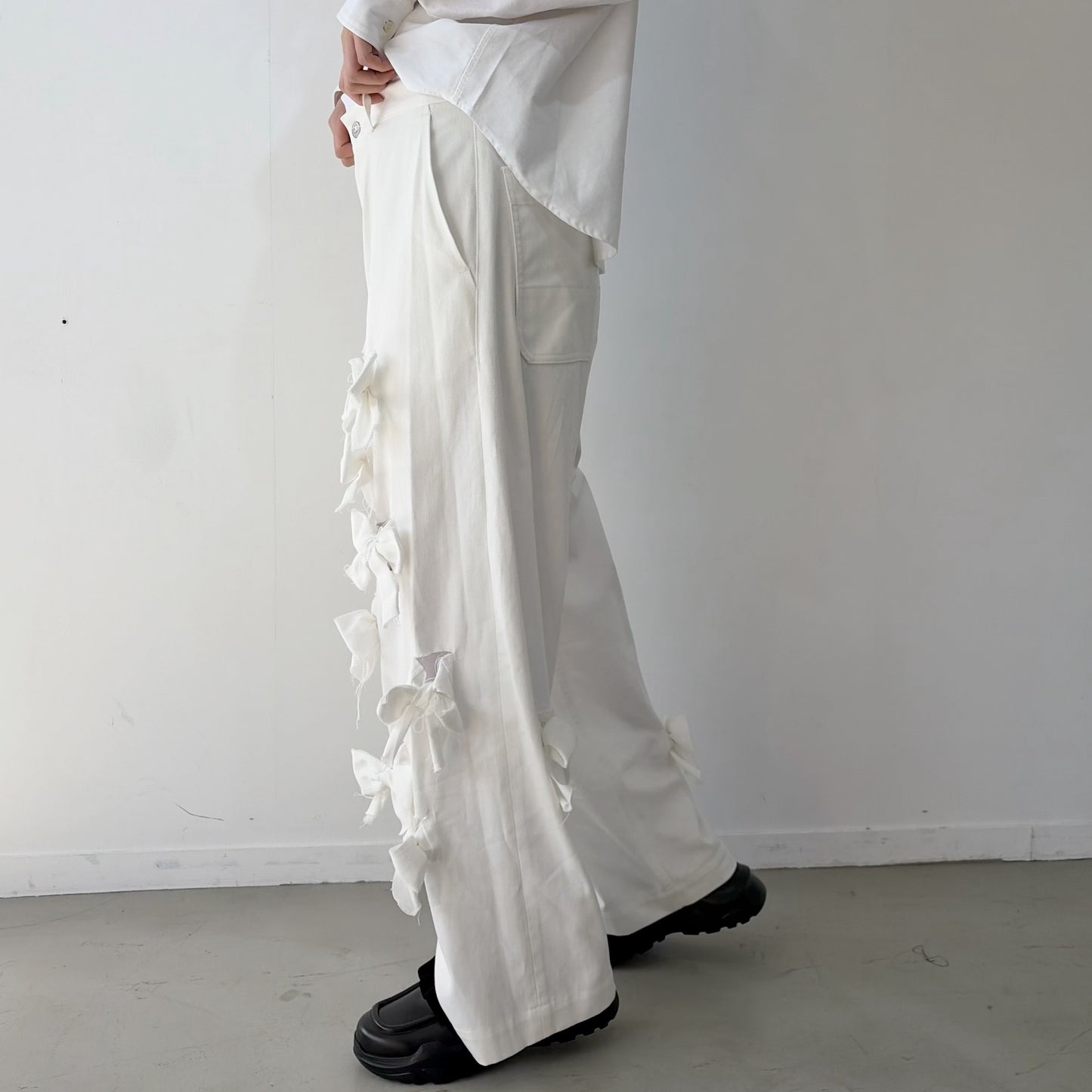 Ribbon denim pants / White / リボンパンツ