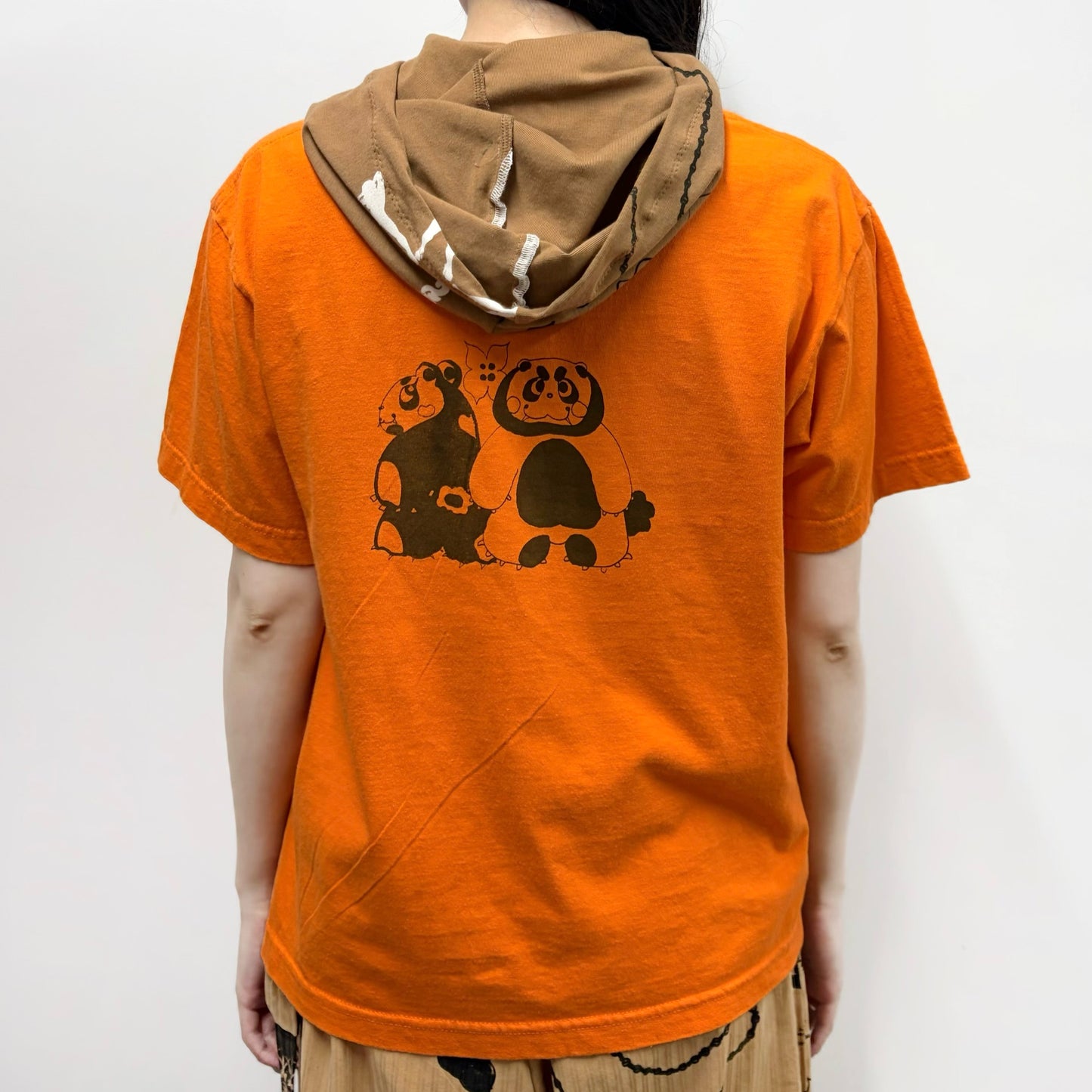 【GATEANDO POR TUS NUBES】NUBES T-SHIRT / フード付きTシャツ