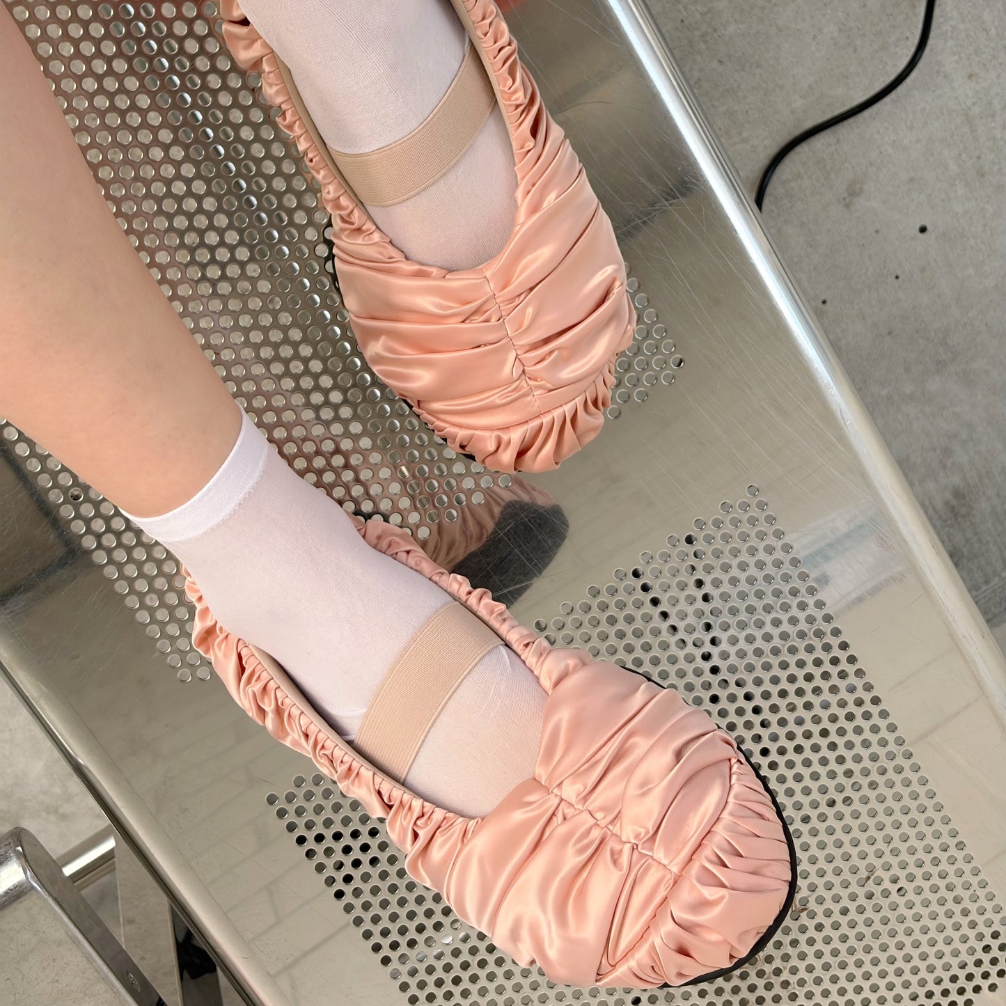 【THREETREASURES】Pirouette / PINK / サテンバレエシューズ