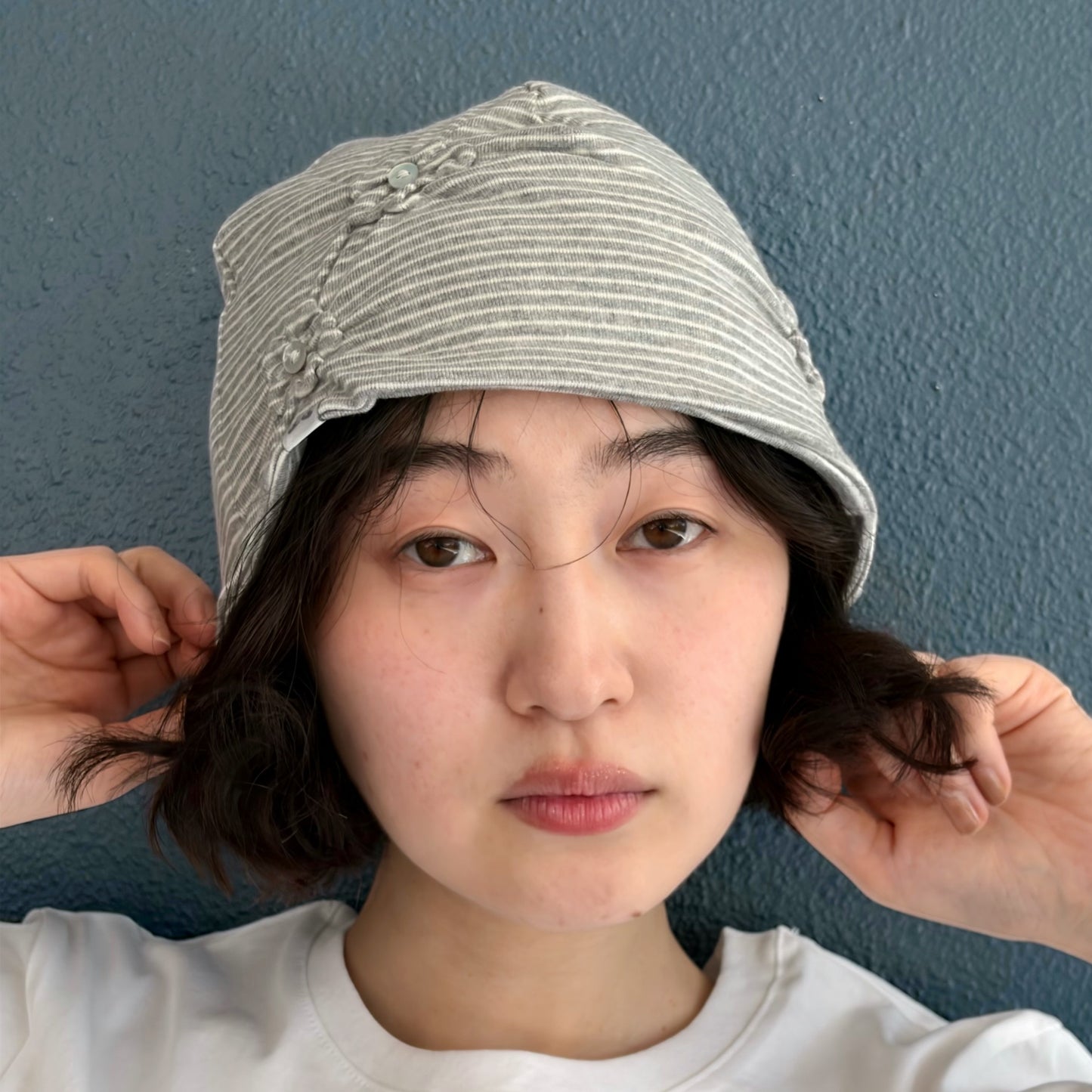 Flower Button Beanie / Gray / フラワーボタンビーニー