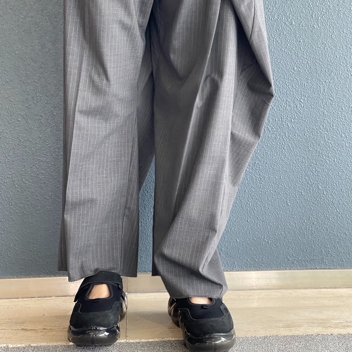 Orpha pants / gray stripes / ウエストデザインパンツ