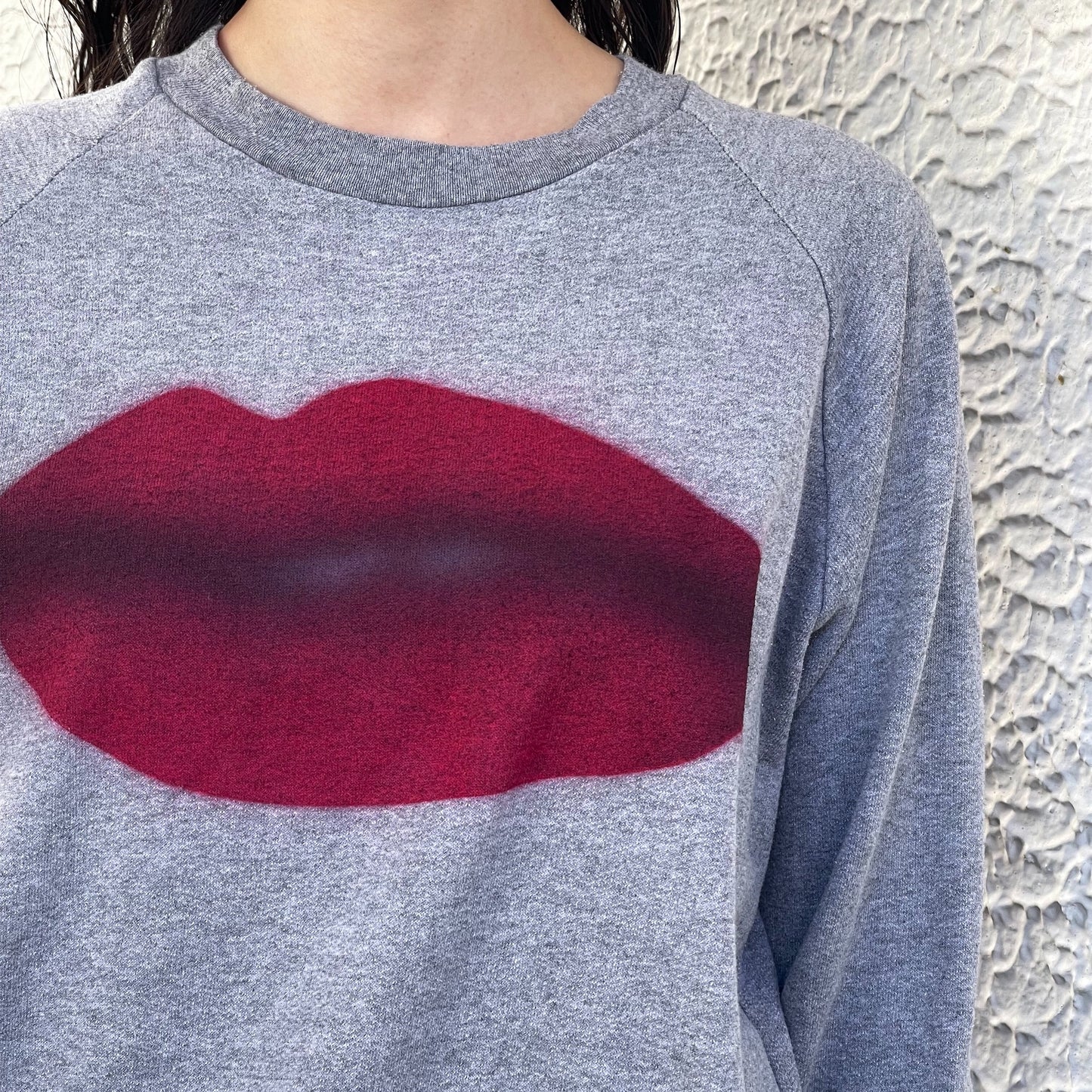Grey marl lips sweater / エアブラシTシャツ