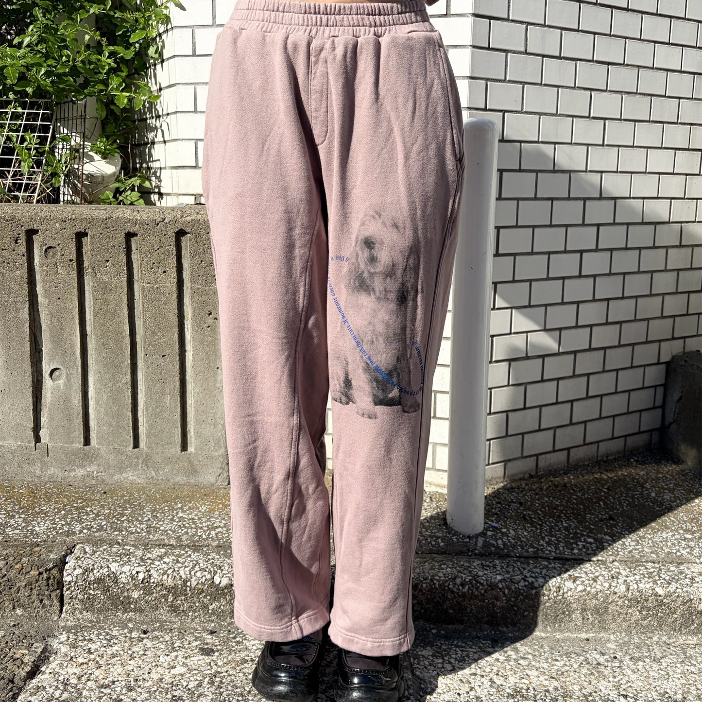 OFFSET PANTS / MOUVE / プリントスウェットパンツ