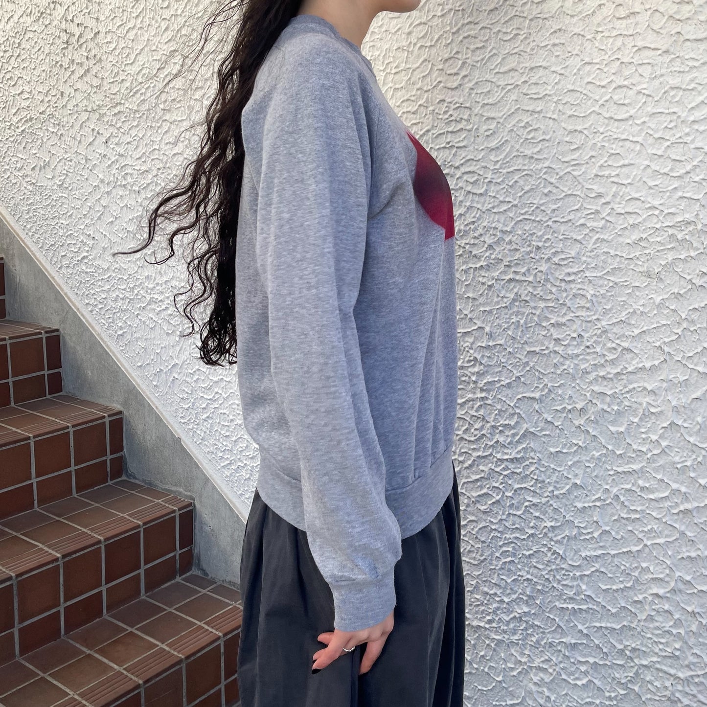 Grey marl lips sweater / エアブラシTシャツ