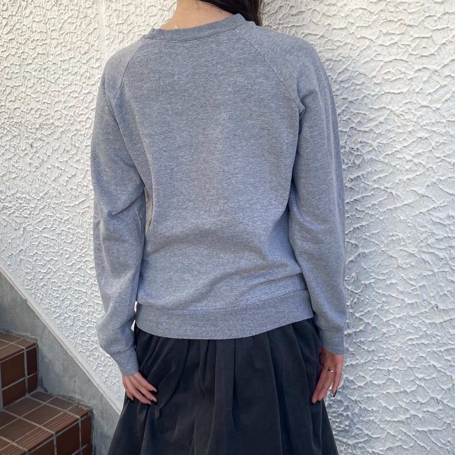 Grey marl lips sweater / エアブラシTシャツ