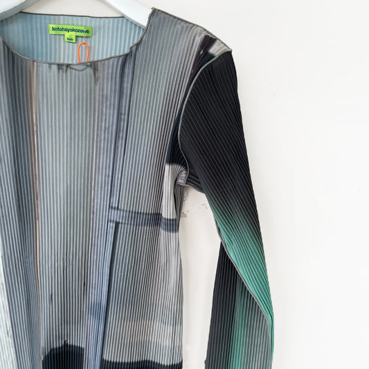 GRAPHIC TOP / GREEN / グラフィックトップ