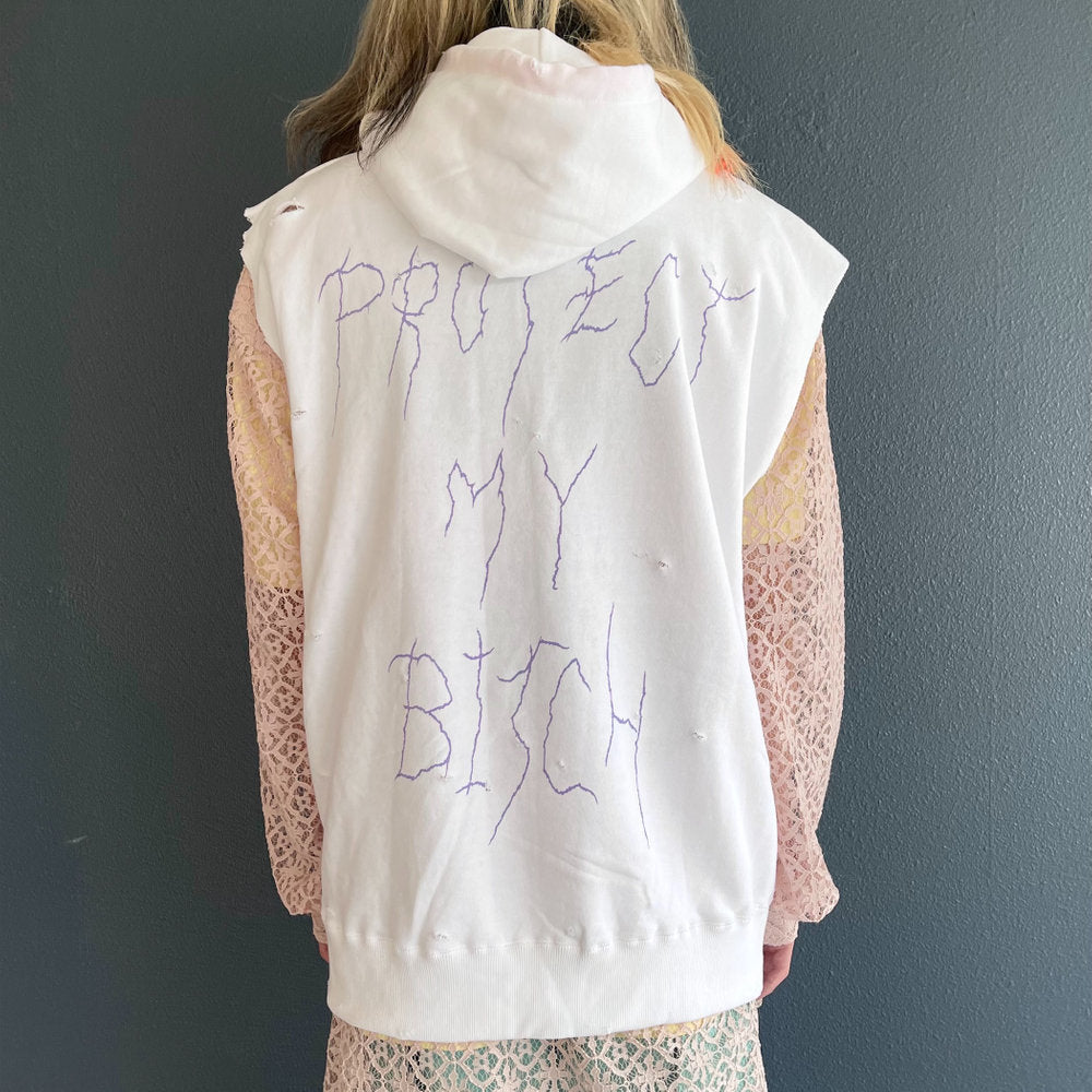 PROTECT MY BITCH SLEEVELESS HOODIE DISTRESSED VINTAGE WASH / WASHED WHITE / スリーブレスフーディー