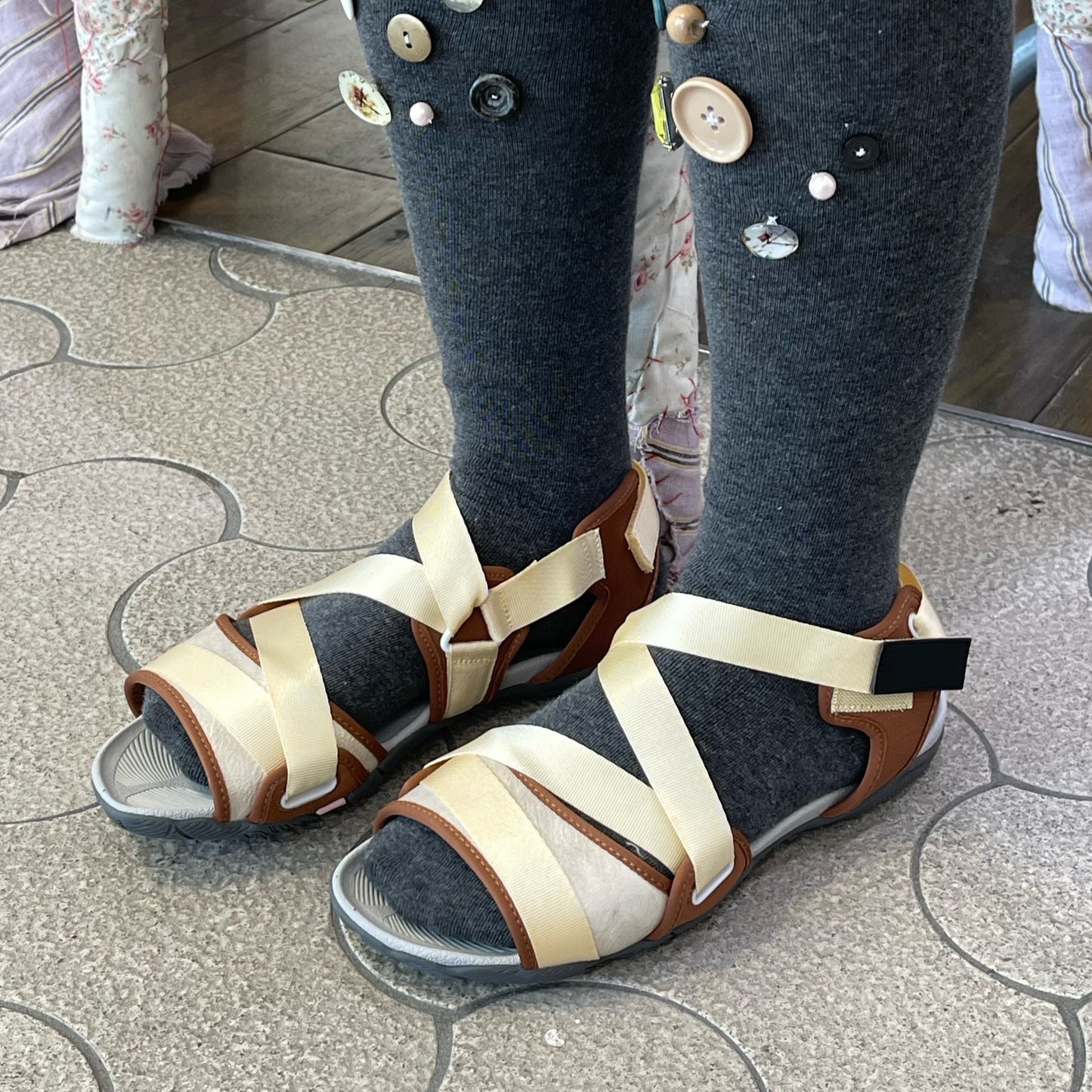 Sandal / Brown / サンダル