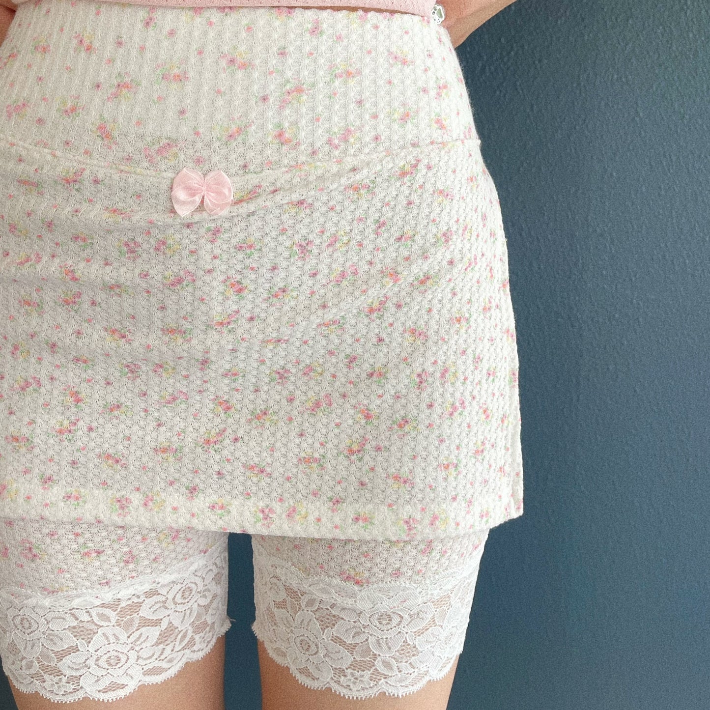 ★fa.er.ie★flower jacquard skirt pants (cream)★韓国送料込 fa.er.ie] flower jacquard skirt pants / cream / フラワー