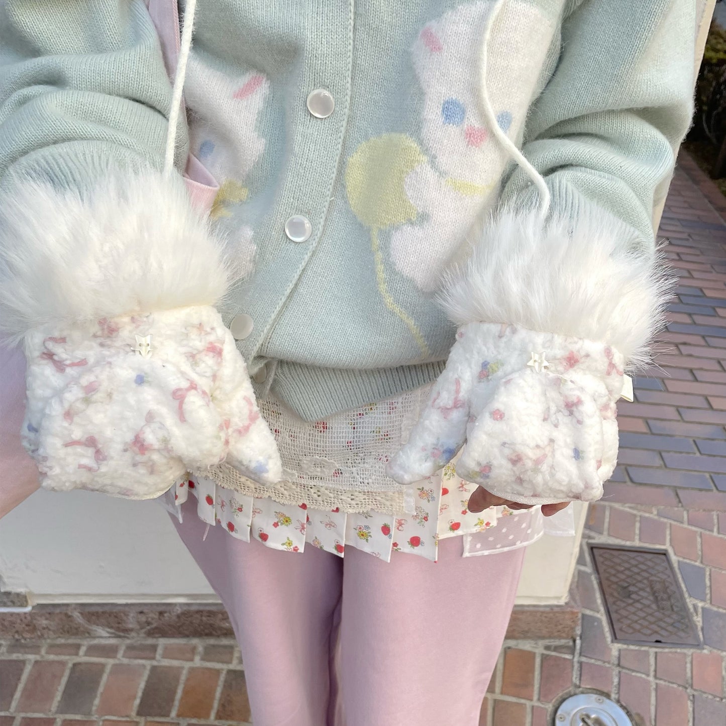 Margie gloves / White / プリントボアミトン