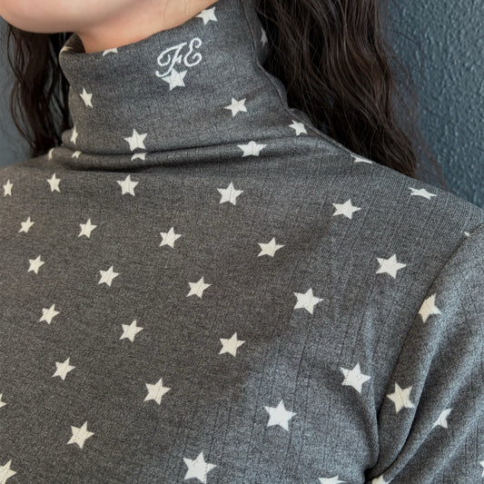 [F.E.E.S] star eyelet turtleneck / charcoal / スタータートルネックトップ
