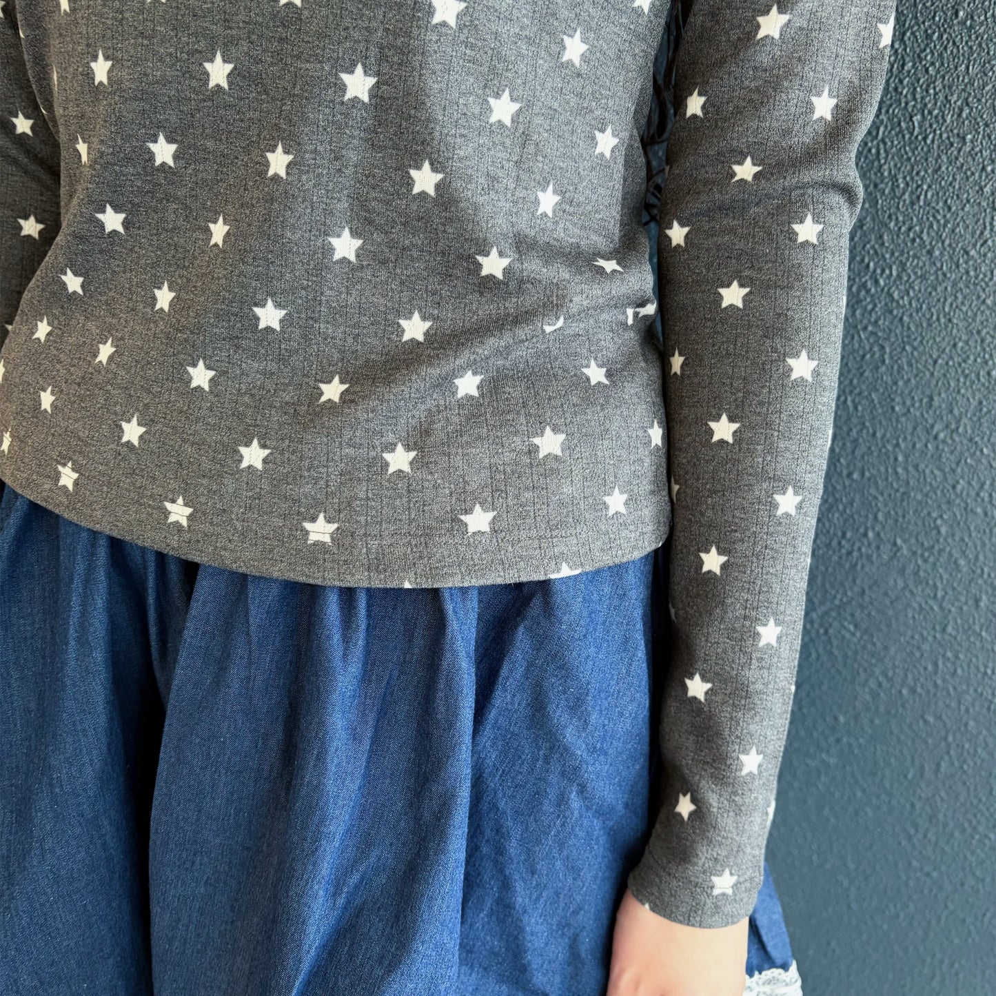 [F.E.E.S] star eyelet turtleneck / charcoal / スタータートルネックトップ