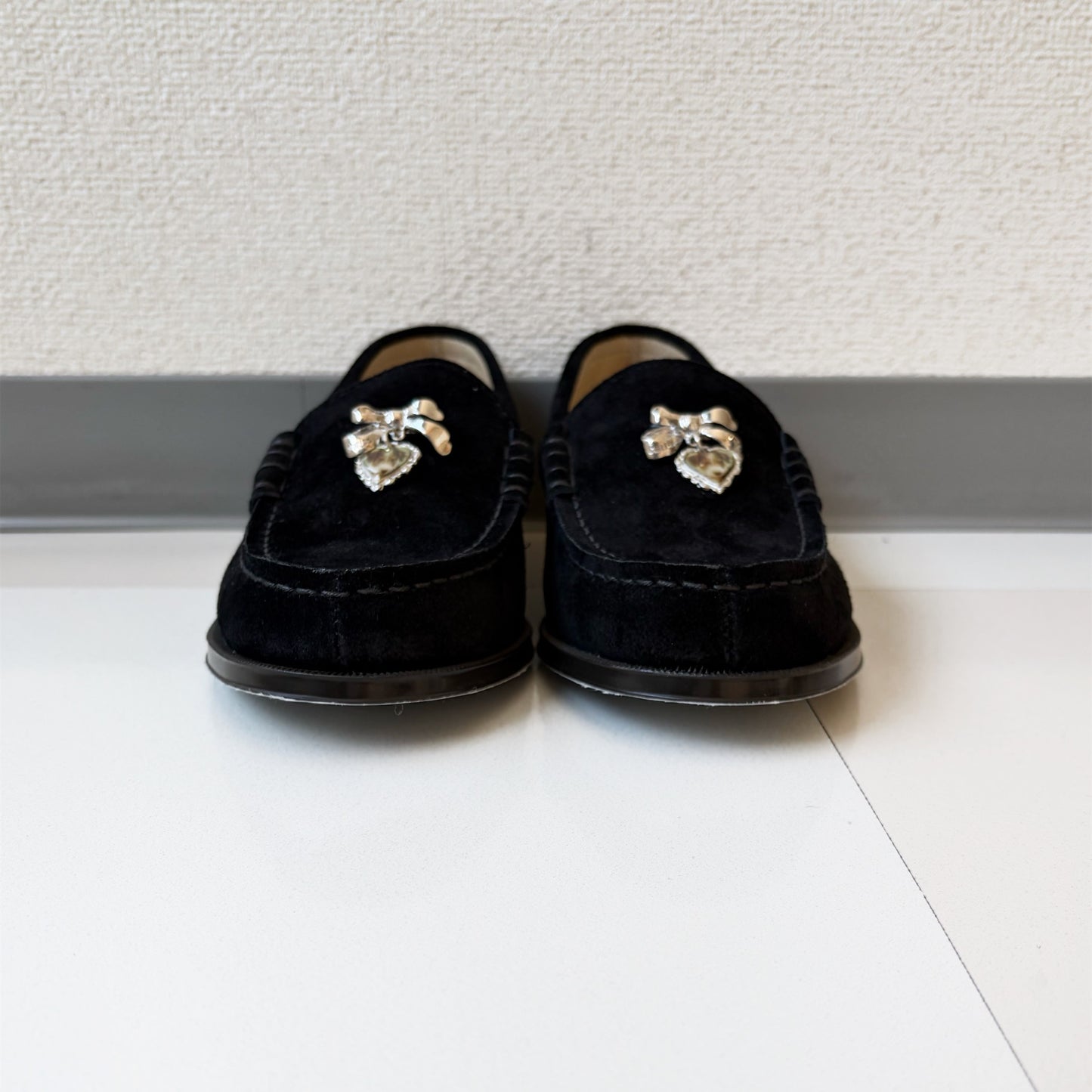 SIIILON HARUTAブラック ローファー SIIILON×HARUTA Memory Loafer】dangle heart / Piano Black / ベロア