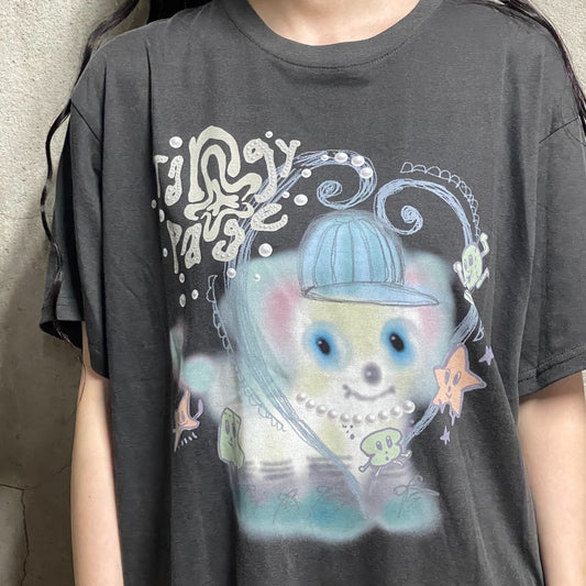 Tangy Page Washed Top / Charcoal / グラフィックTシャツ