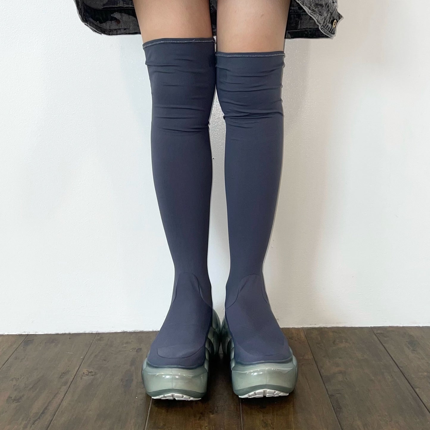 JEWELRY BUBBLE TIGHTS / DARK GRAY / MIKIOSAKABEソックスブーツ