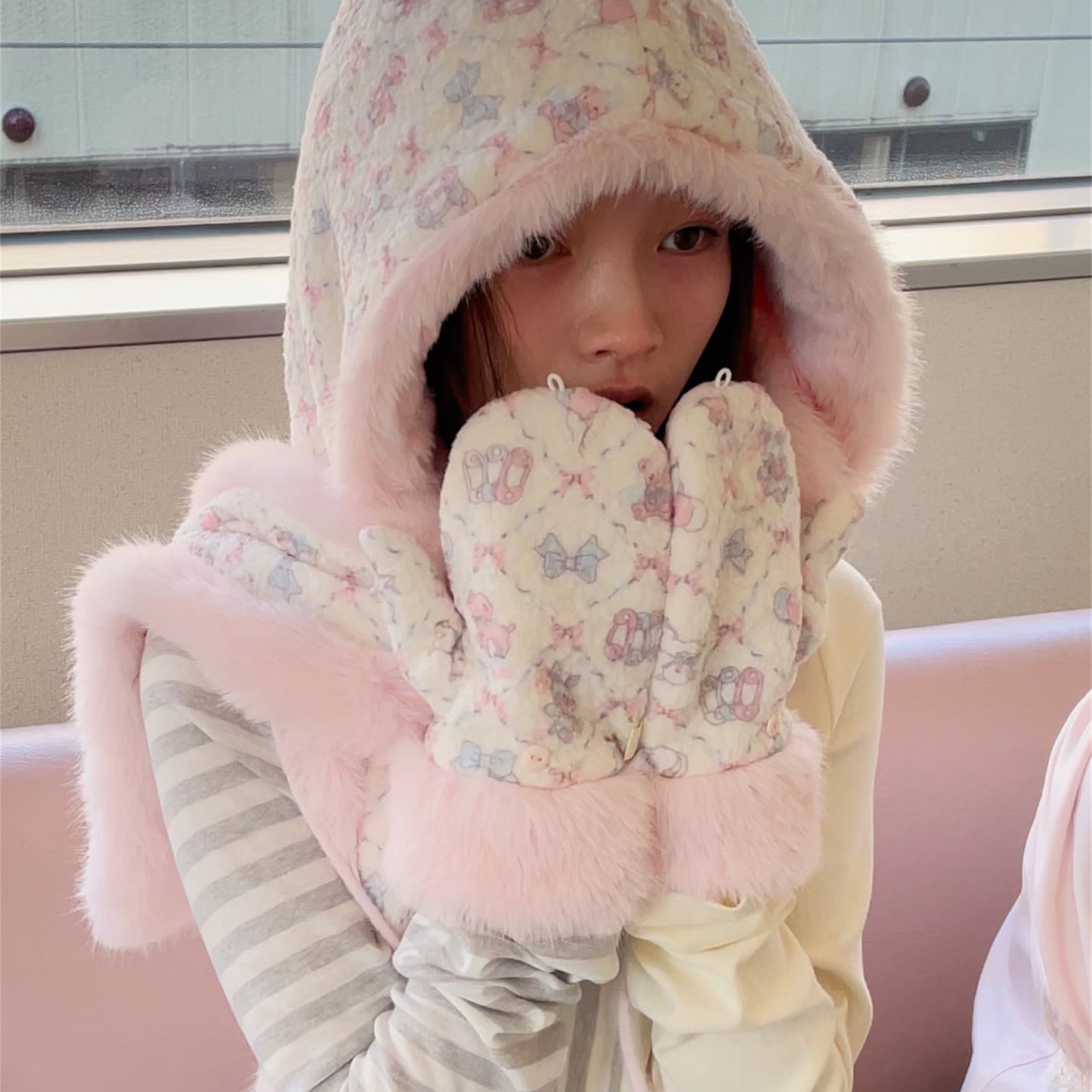 Margie gloves / Pink / プリントボアミトン | シープ / SHEEP | Jolie