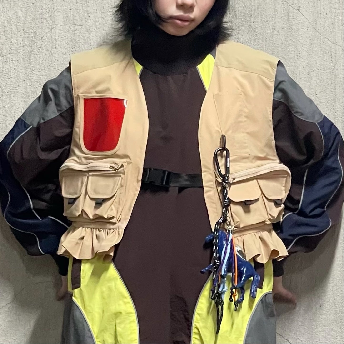 MULTIPOCKET FRILLVEST / BEIGE / マルチポケットフリルベスト