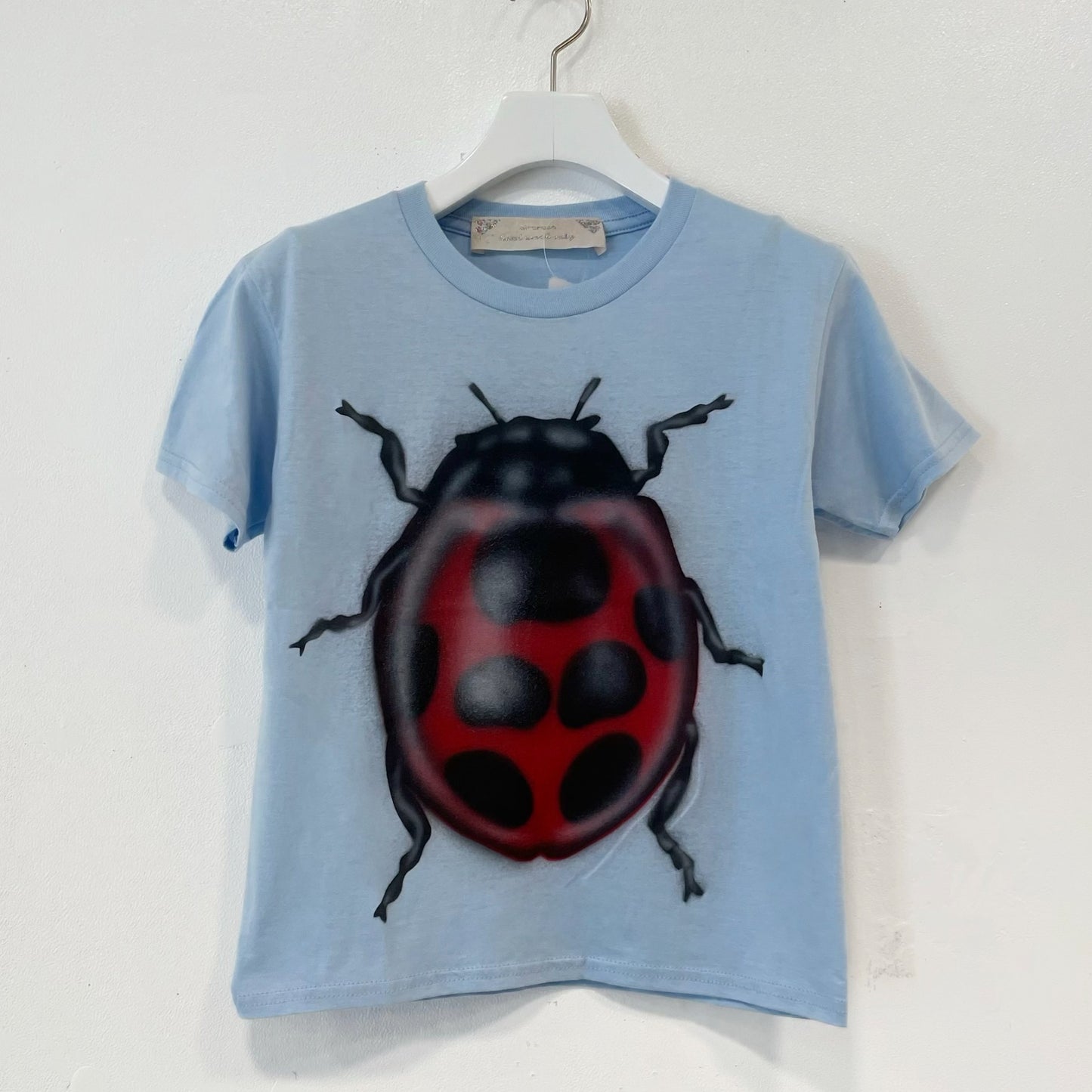 Blue ladybug tee S / エアブラシTシャツ