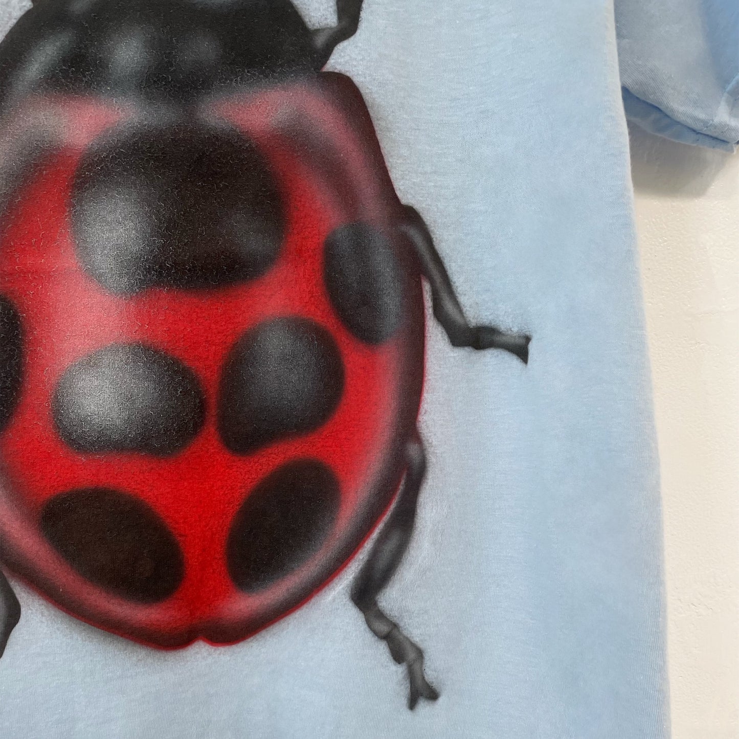Blue ladybug tee S / エアブラシTシャツ