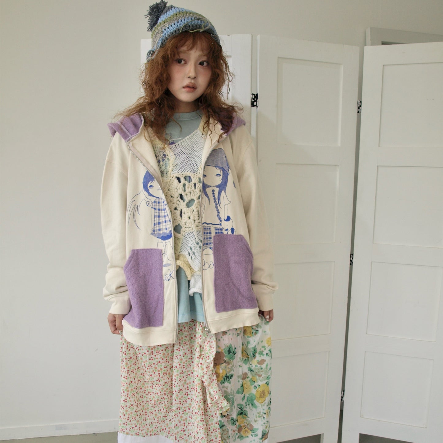 【Collabolation with Lee Haesun】Haesun Angels hoodie / Sand / グラフィックフーディー