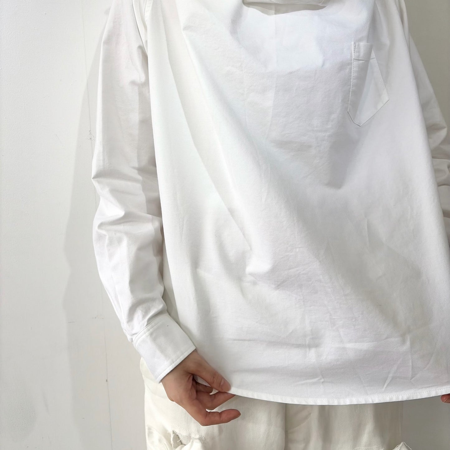 wide-neck shirt / white / ワイドネックシャツ