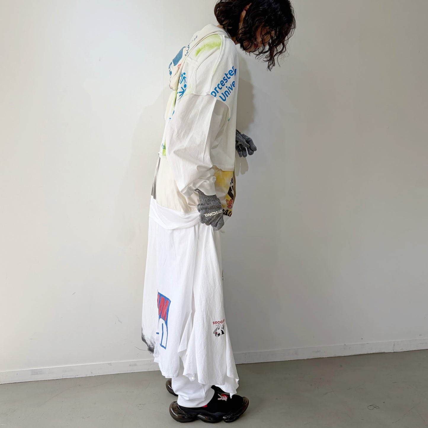 GLOVE-TROTTING RECONSTRUCTED DRESS / WHITE / Tシャツ構築レイヤードドレス
