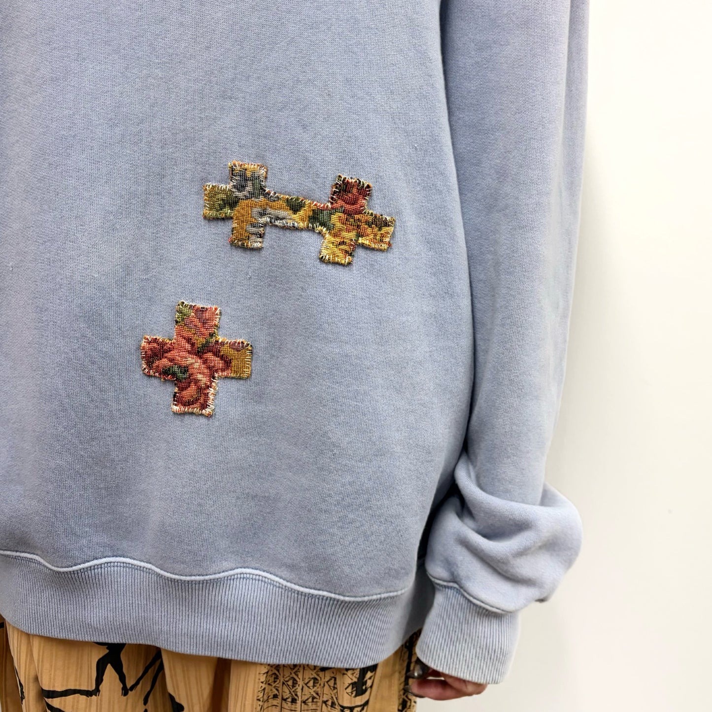 【BELDURRA】BLUE SWEATER / パッチワークスウェット