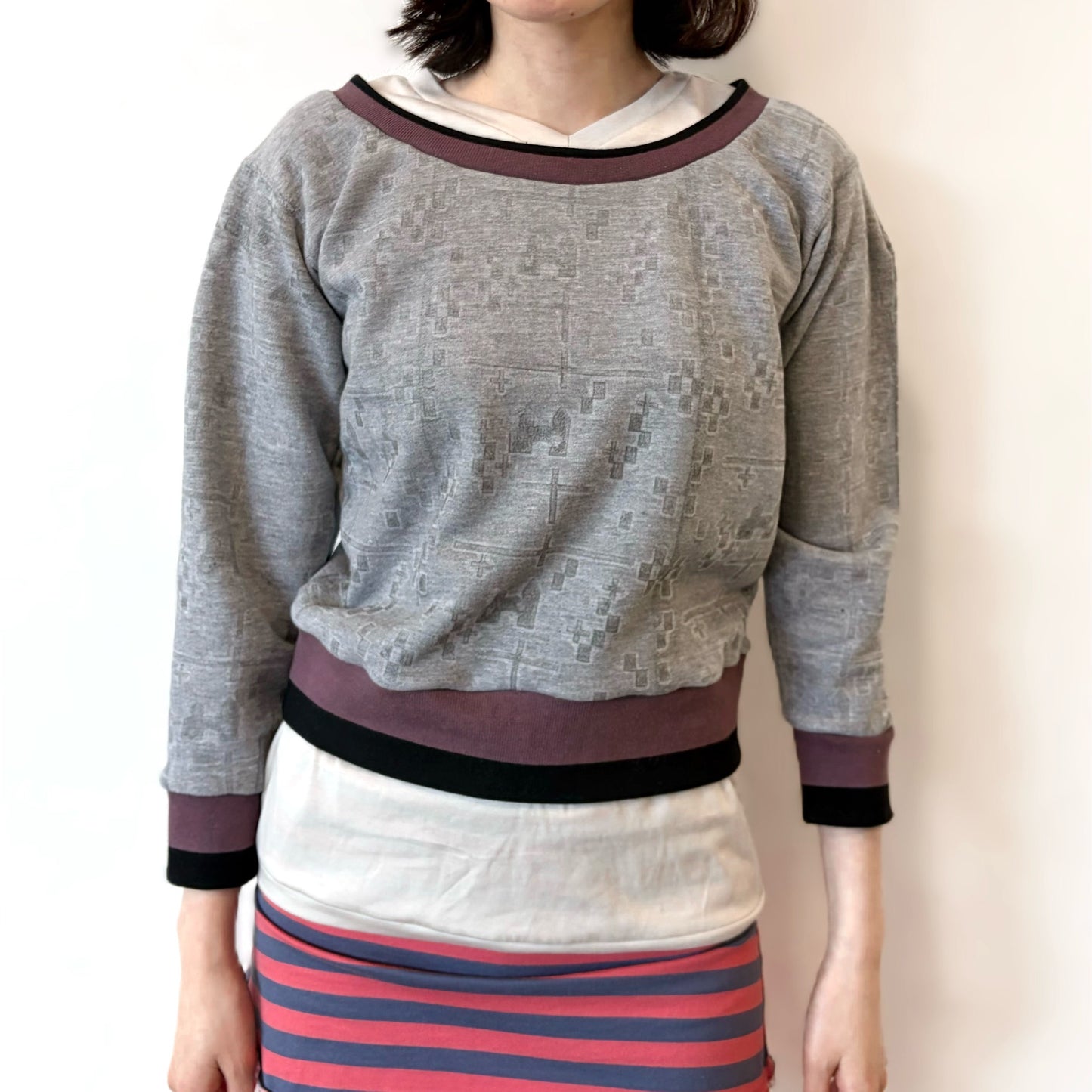 v neck layer sweat / gray / Vネックレイヤーシャツ