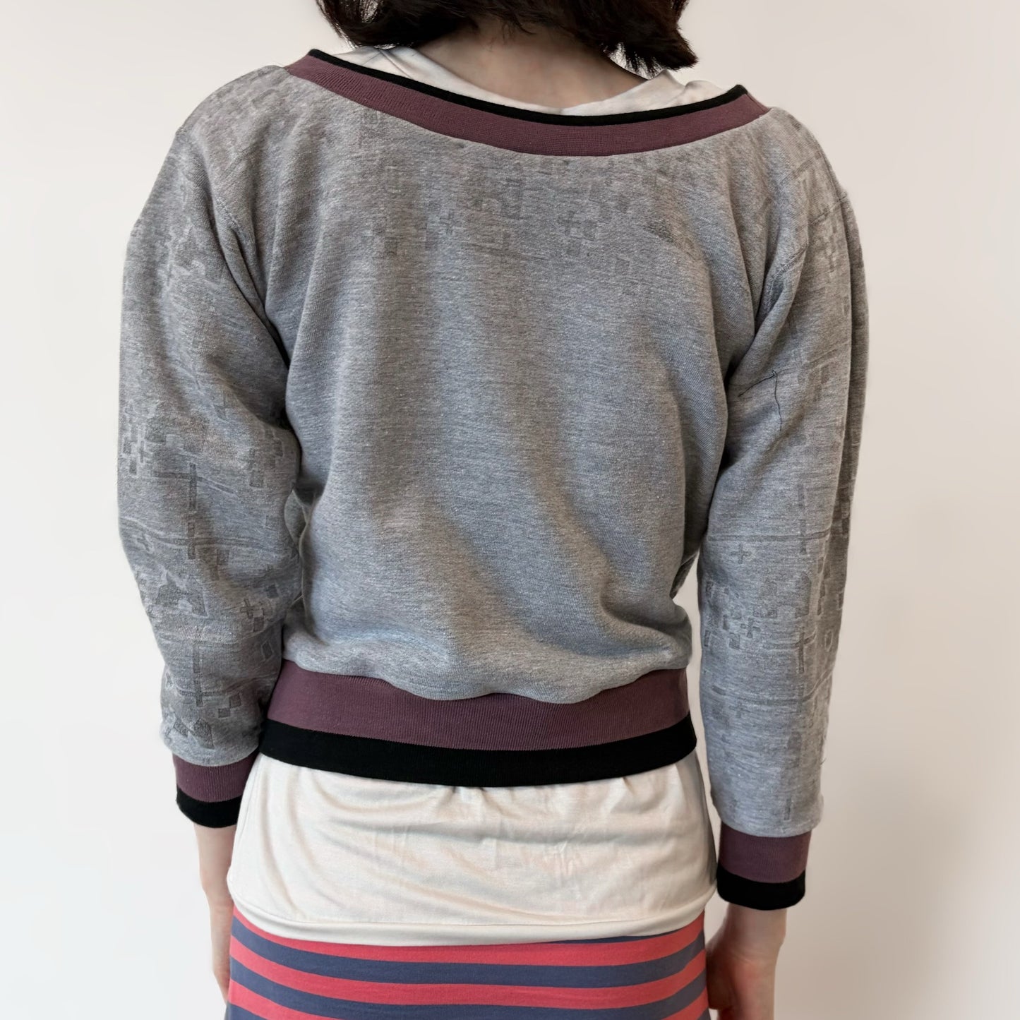 v neck layer sweat / gray / Vネックレイヤーシャツ