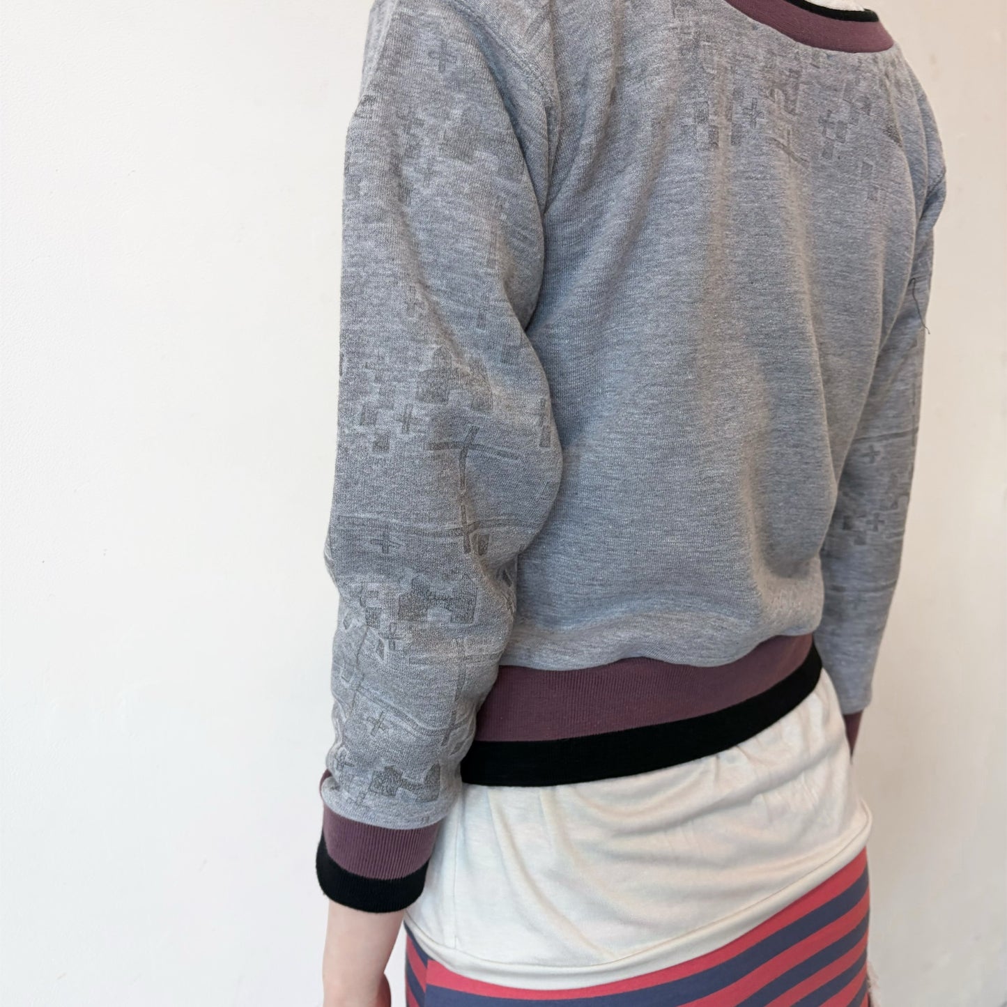v neck layer sweat / gray / Vネックレイヤーシャツ