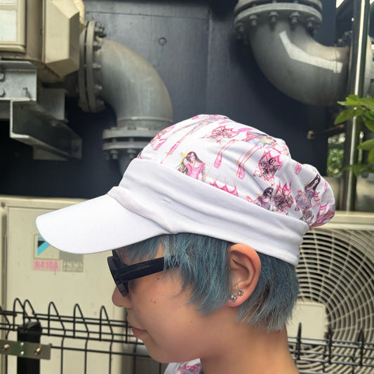 White baseball cap / グラフィックキャップ