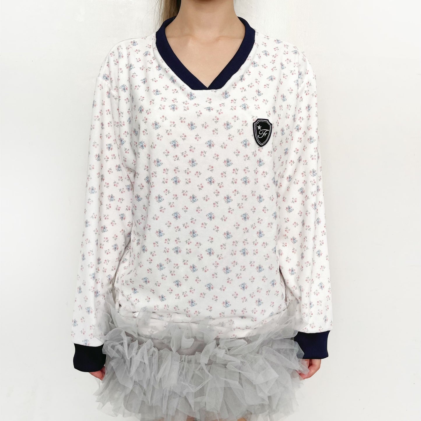 [F.E.E.S] V neck flower terry shirt / IVORY / Vネックプルオーバー