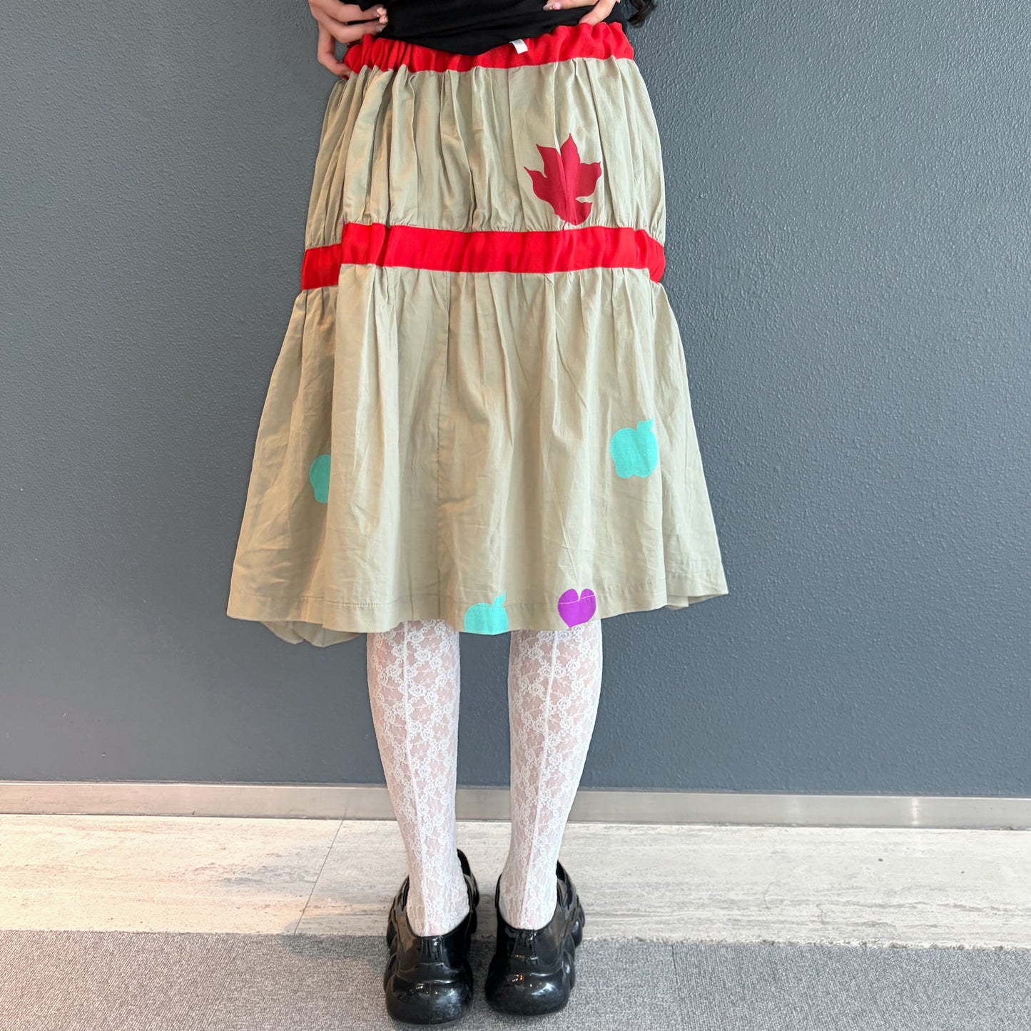 APPLE TIERED DROP WAIST SKIRT / APPLE / リボンティアードスカート