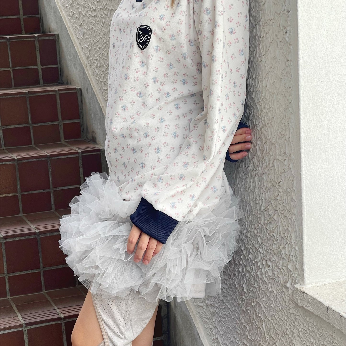 [F.E.E.S] V neck flower terry shirt / IVORY / Vネックプルオーバー
