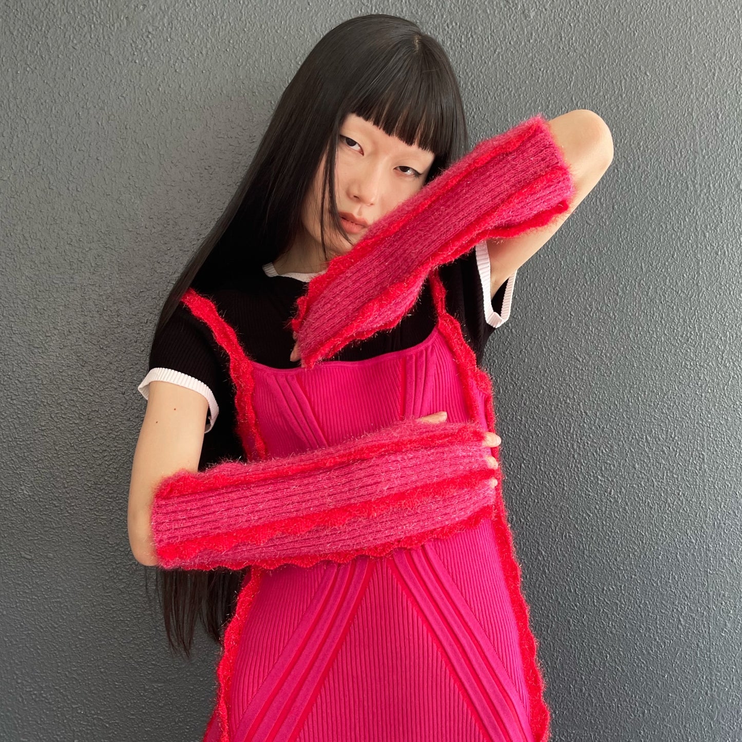 Monster Sleevelet / deep pink and red / ニットアームウォーマー