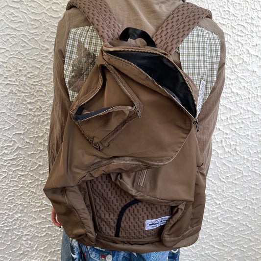 TWISTED BACK PACK / BROWN / ツイストバックパック