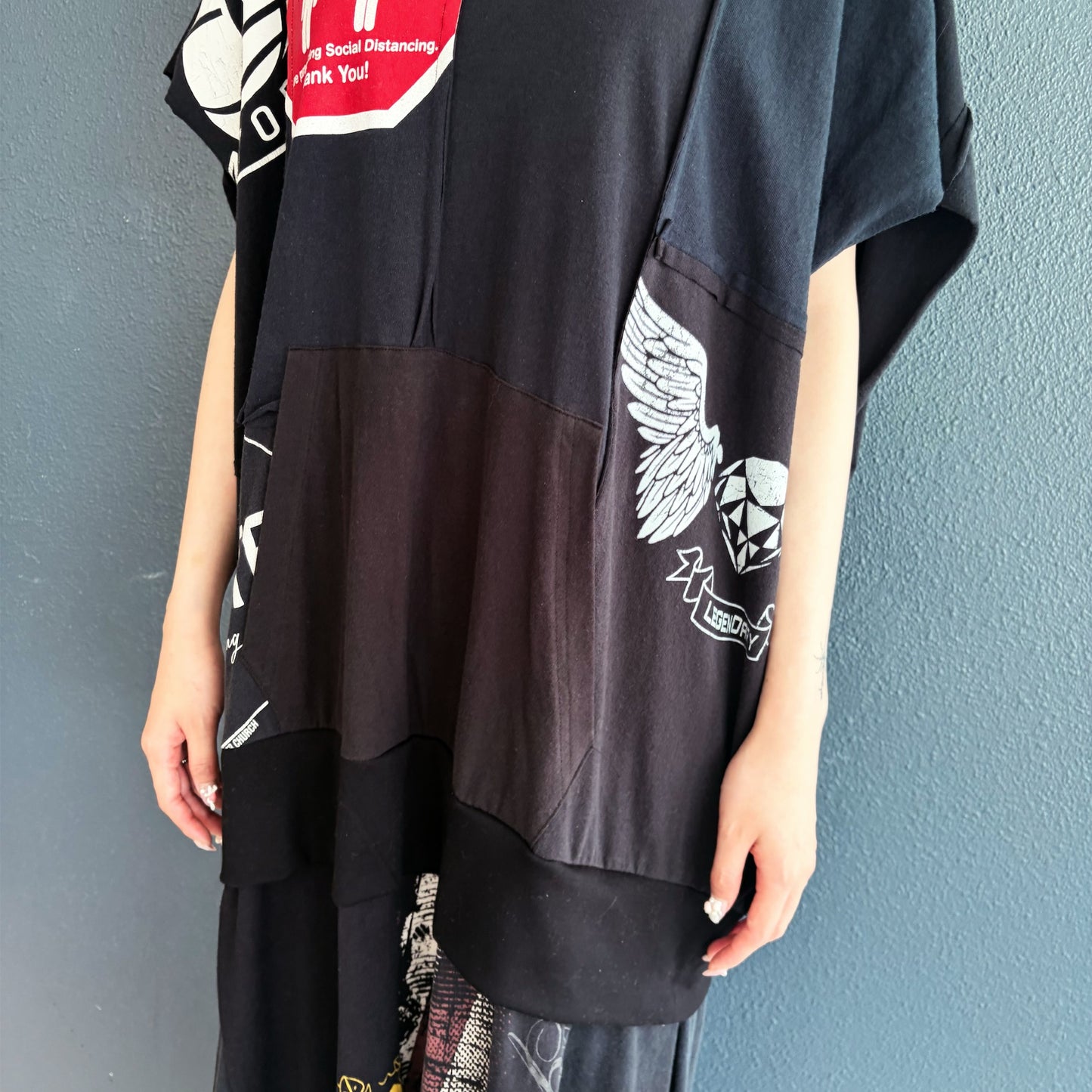 RECONSTRUCTED T-SHIRT HOODED DRESS / BLACK / ヴィンテージフードドレス