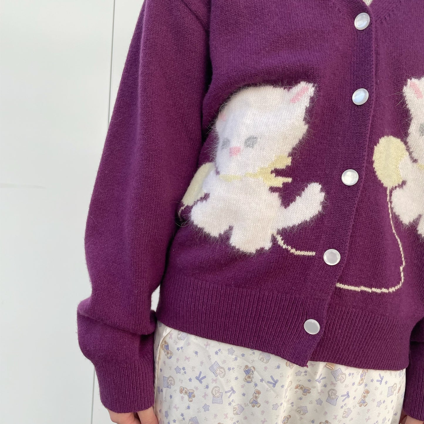 Cassie V-neck Cardigan / Pulm / ベイビーキャットカーディガン