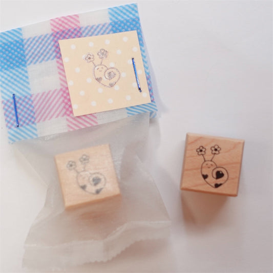 【peco】Wood Stamp - A Little Snail / スタンプ