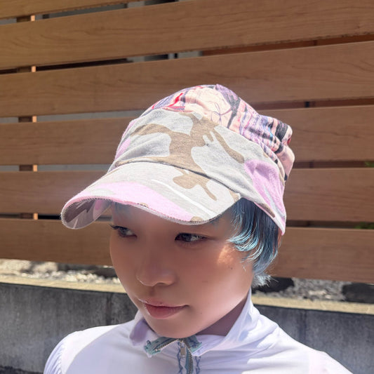 White baseball cap / グラフィックキャップ